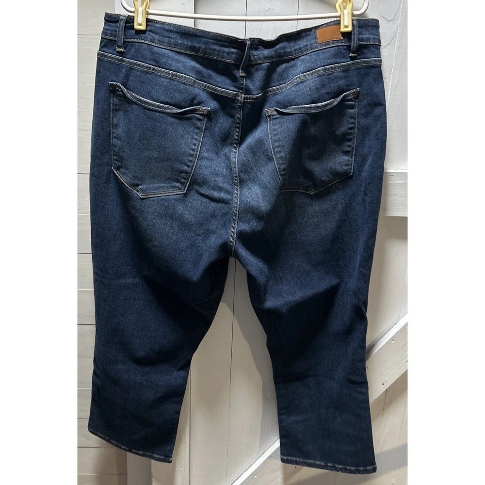 Judy Blue Capri Fit Jeans Women's Size 22W Dark Wash - Picture 2 of 9